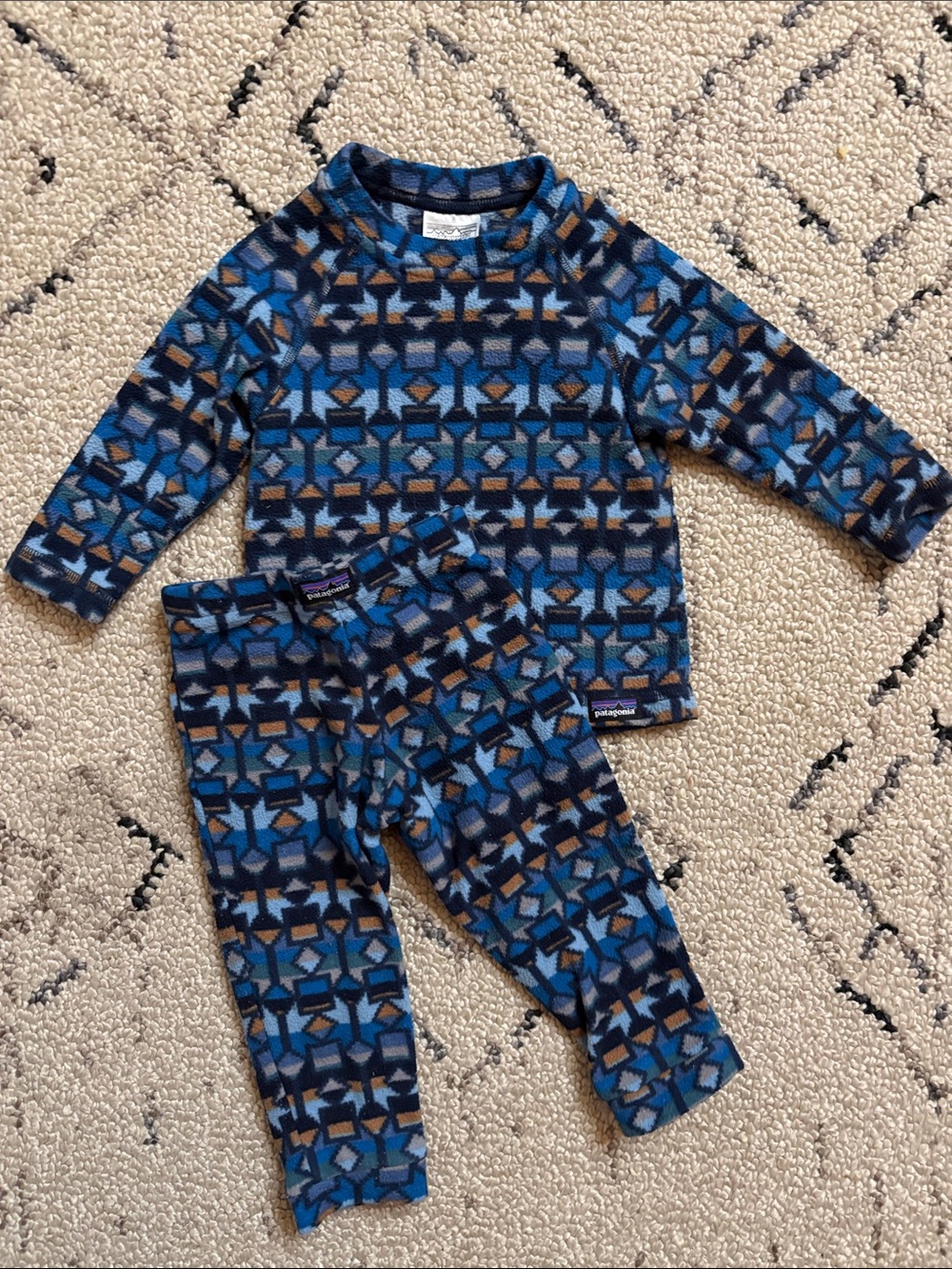 Patagonia kids Fleece (6/12m EUC